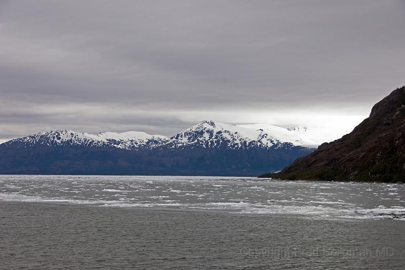 20071215 170004D2X 4200x2800.jpg - Cruising Chilean Fjords